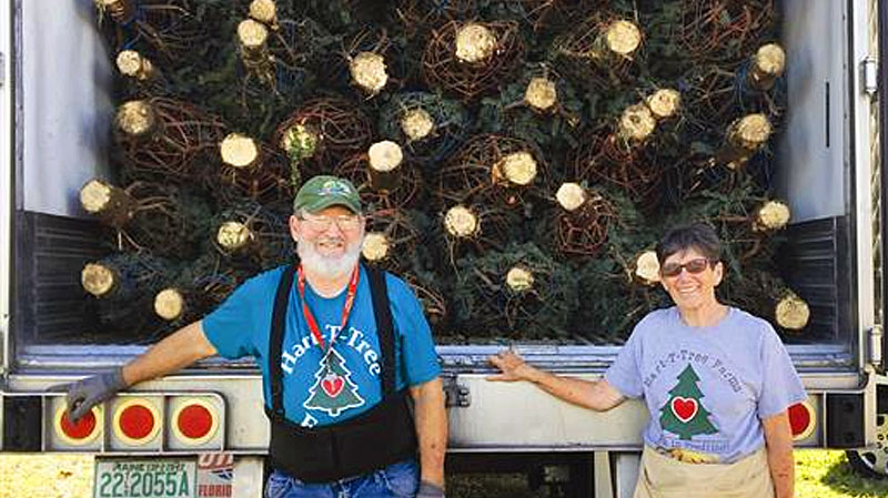 Hart-T-Trees Workampers Selling Christmas Trees